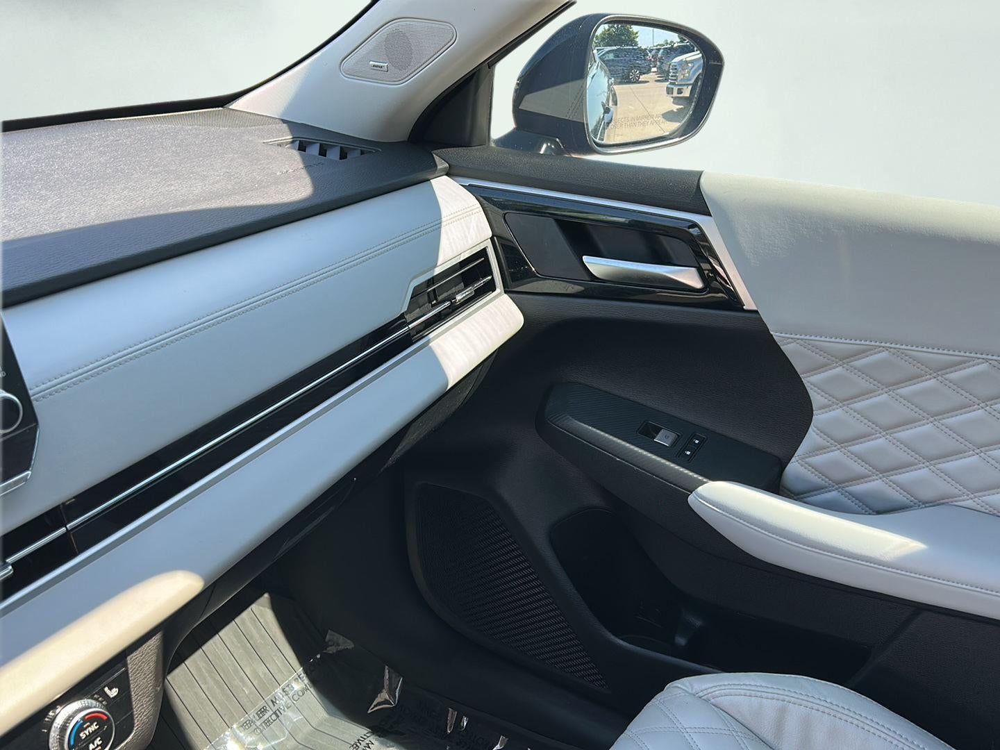 2024 Mitsubishi Outlander SEL Platinum Edition