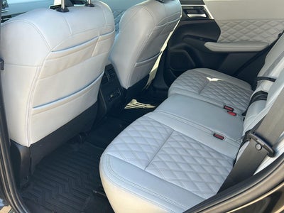 2024 Mitsubishi Outlander SEL Platinum Edition
