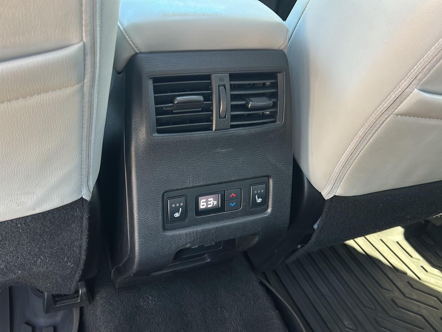 2024 Mitsubishi Outlander SEL Platinum Edition