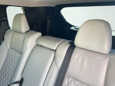 2024 Mitsubishi Outlander SEL Platinum Edition