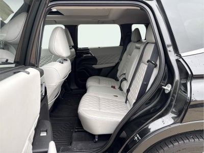 2024 Mitsubishi Outlander SEL Platinum Edition