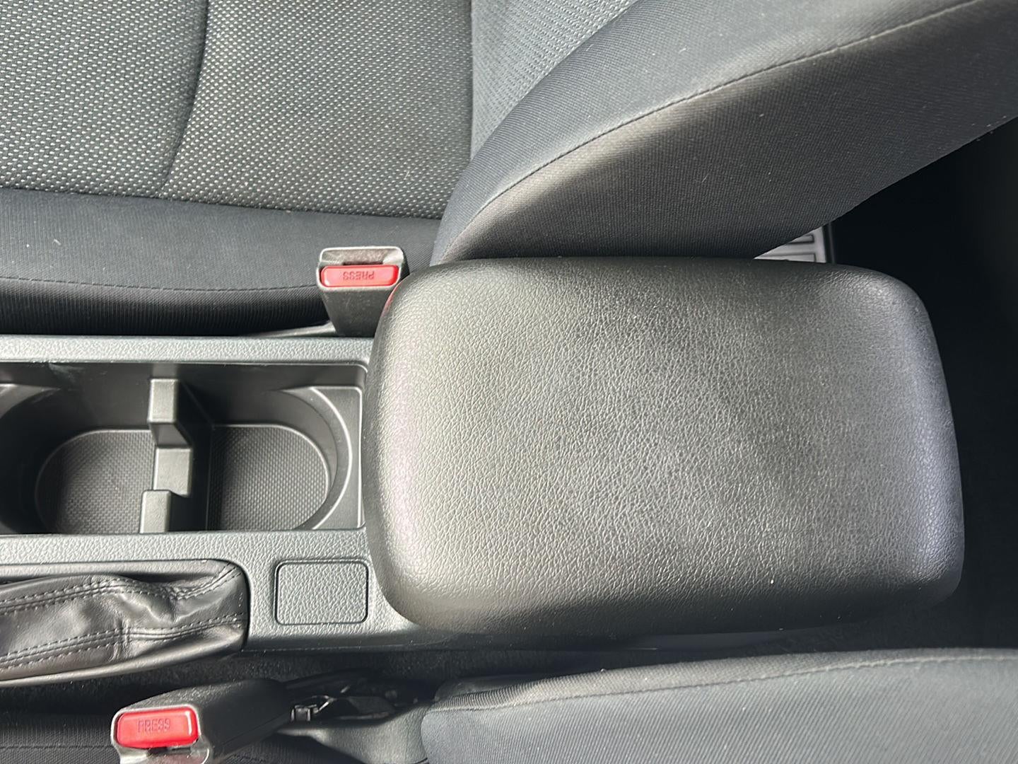 2016 Subaru Impreza Sedan 4dr CVT 2.0i