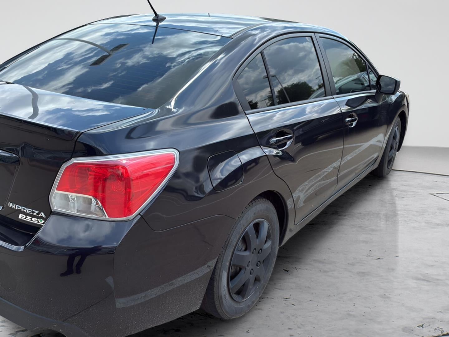 2016 Subaru Impreza Sedan 4dr CVT 2.0i