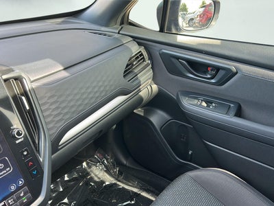 2025 Subaru Forester Premium