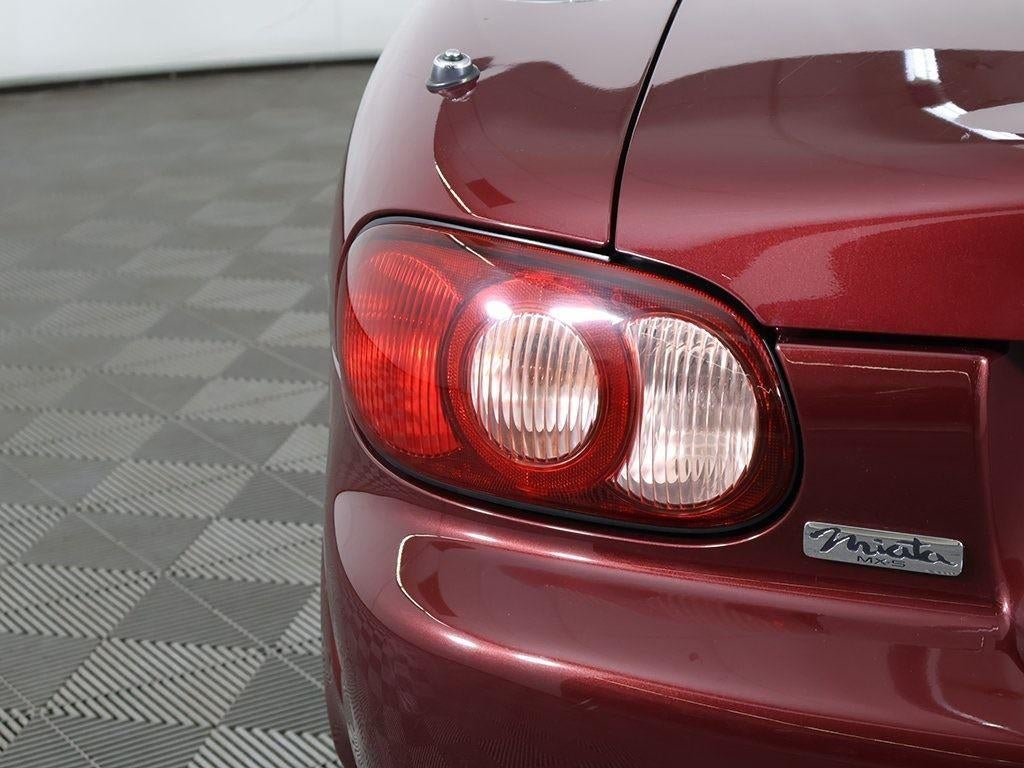 2003 Mazda Mazda Miata Base