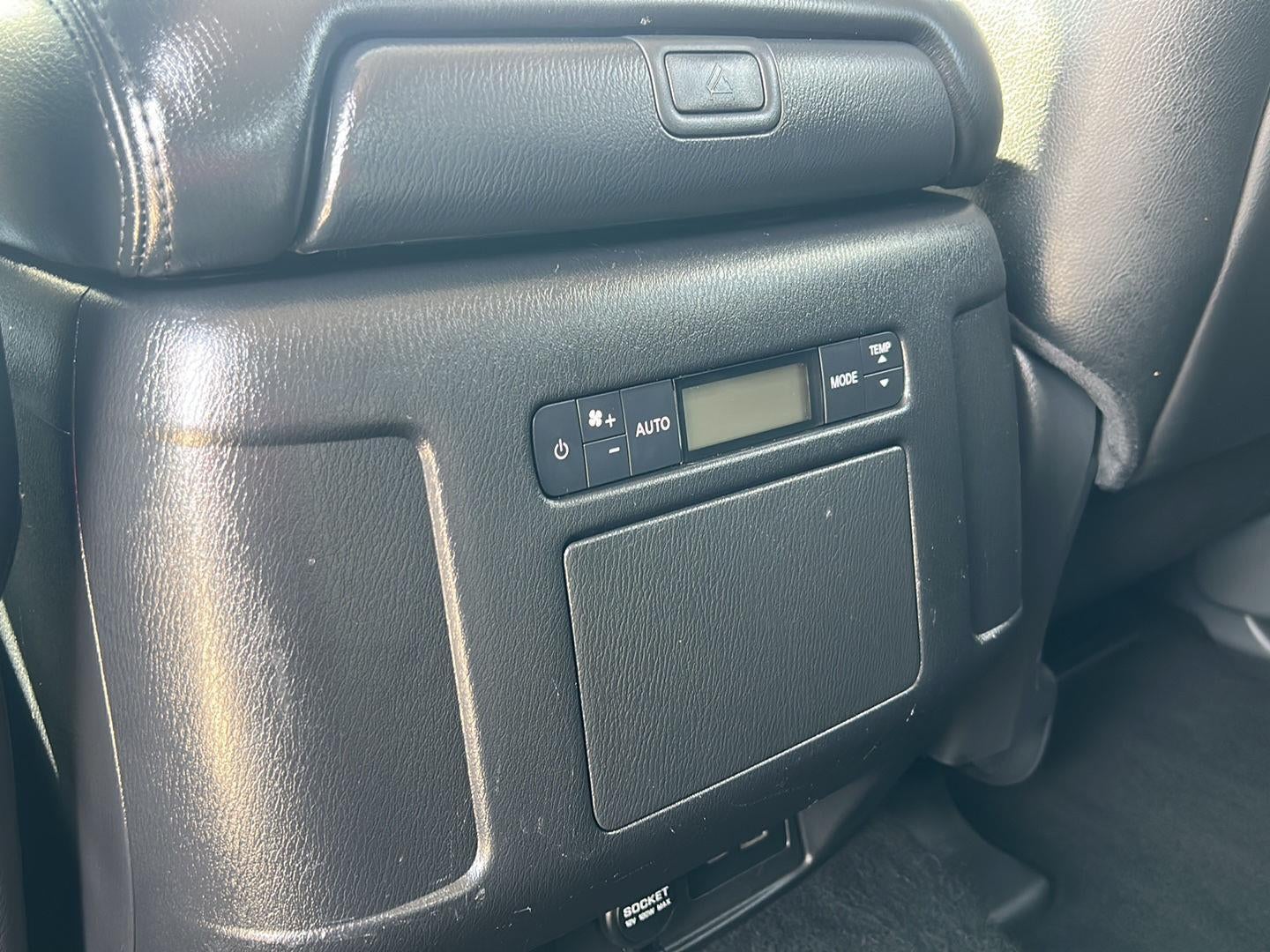 2024 Nissan Armada SL 23