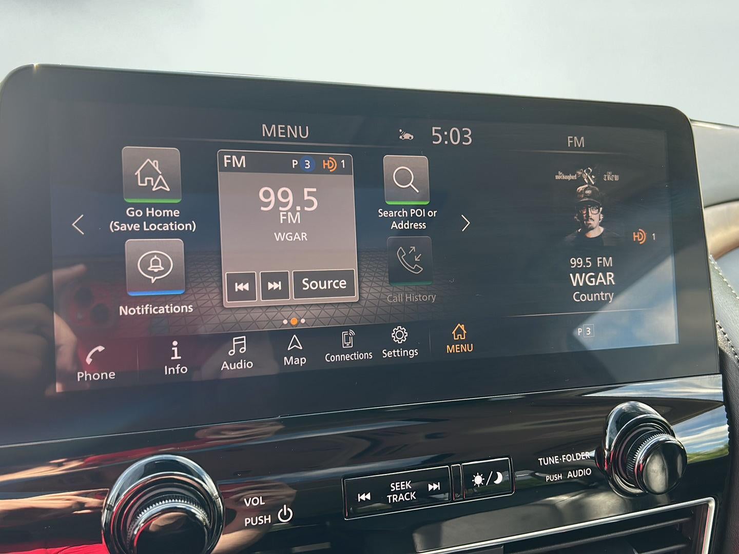 2024 Nissan Armada SL 8