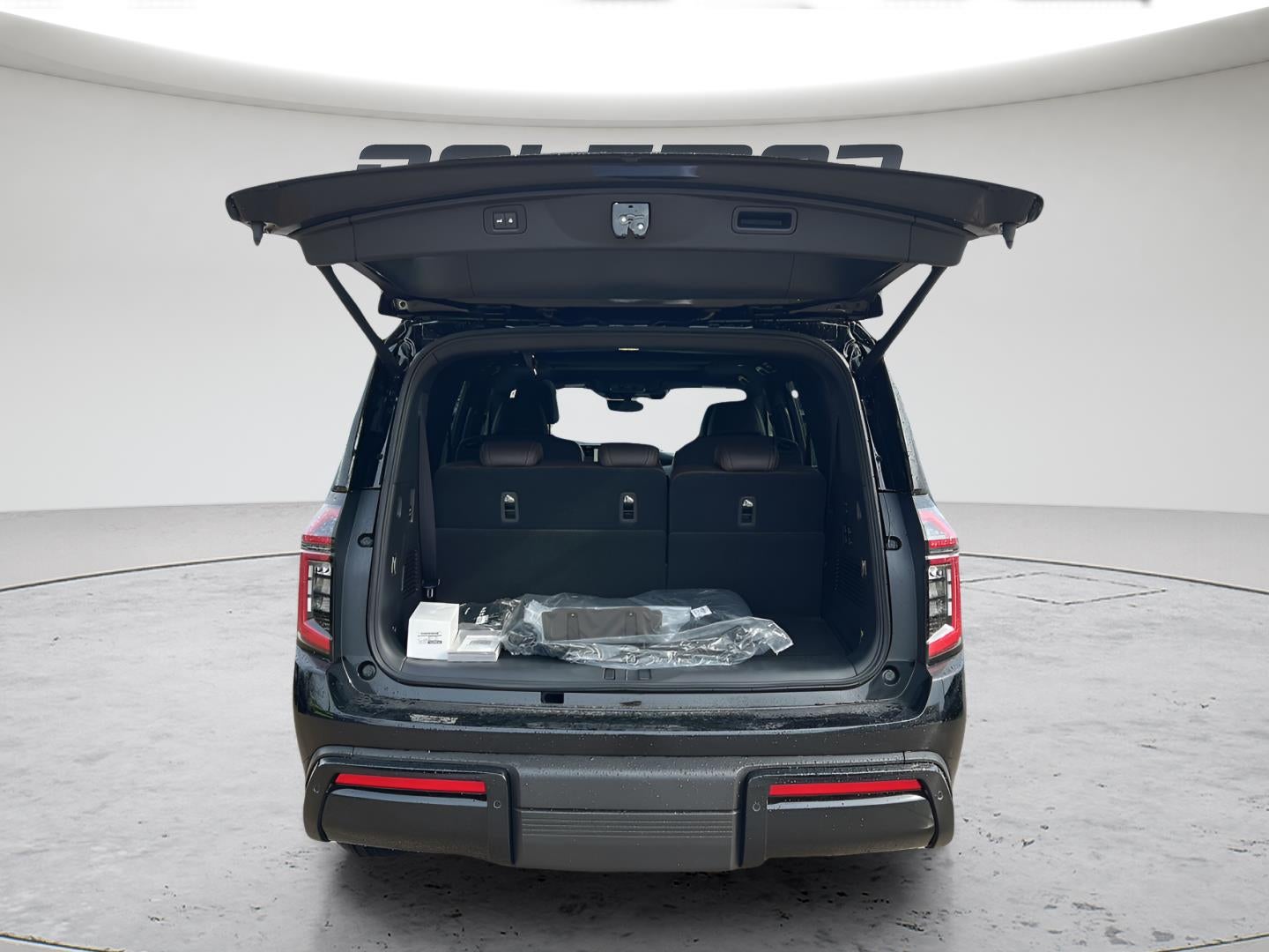 2026 Nissan N/A Platinum Reserve