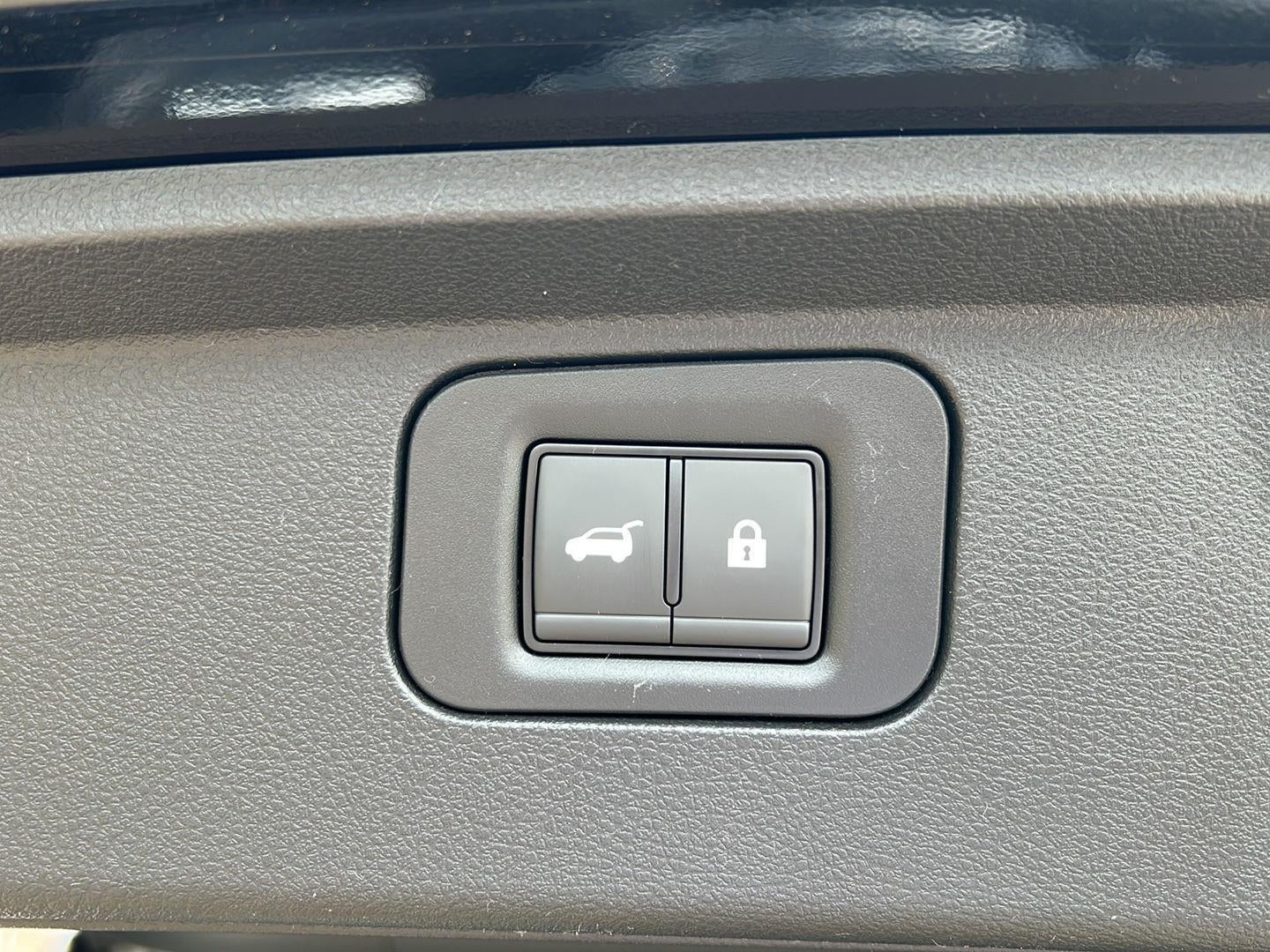 2026 Nissan N/A Platinum Reserve