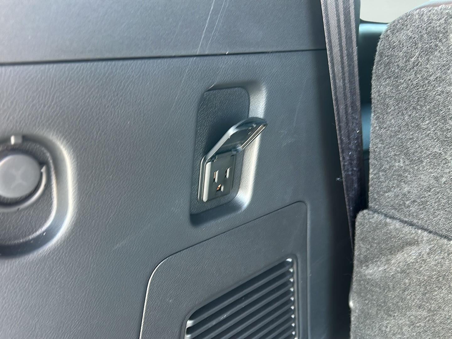 2025 Nissan Armada Platinum