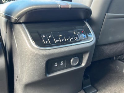 2025 Nissan Armada Platinum