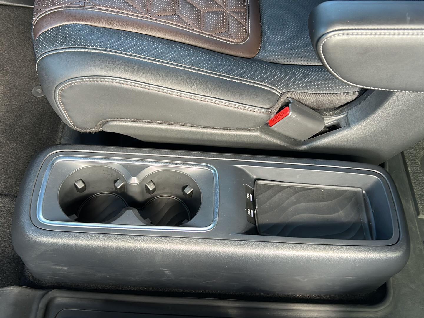 2025 Nissan Armada Platinum