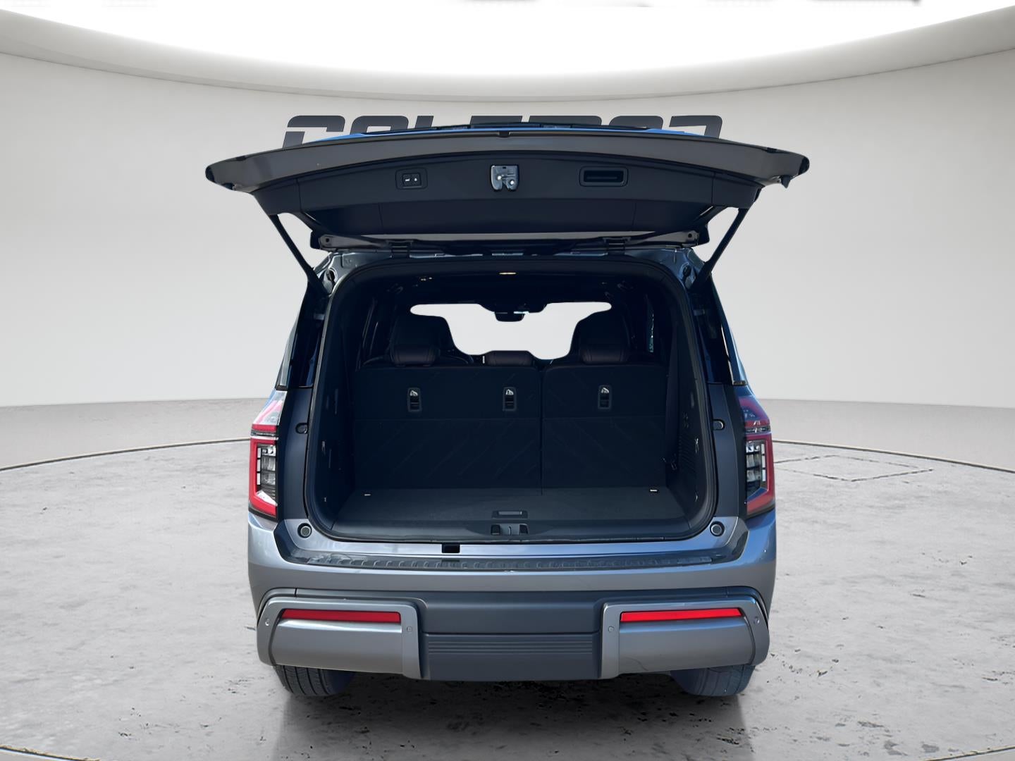 2025 Nissan Armada Platinum