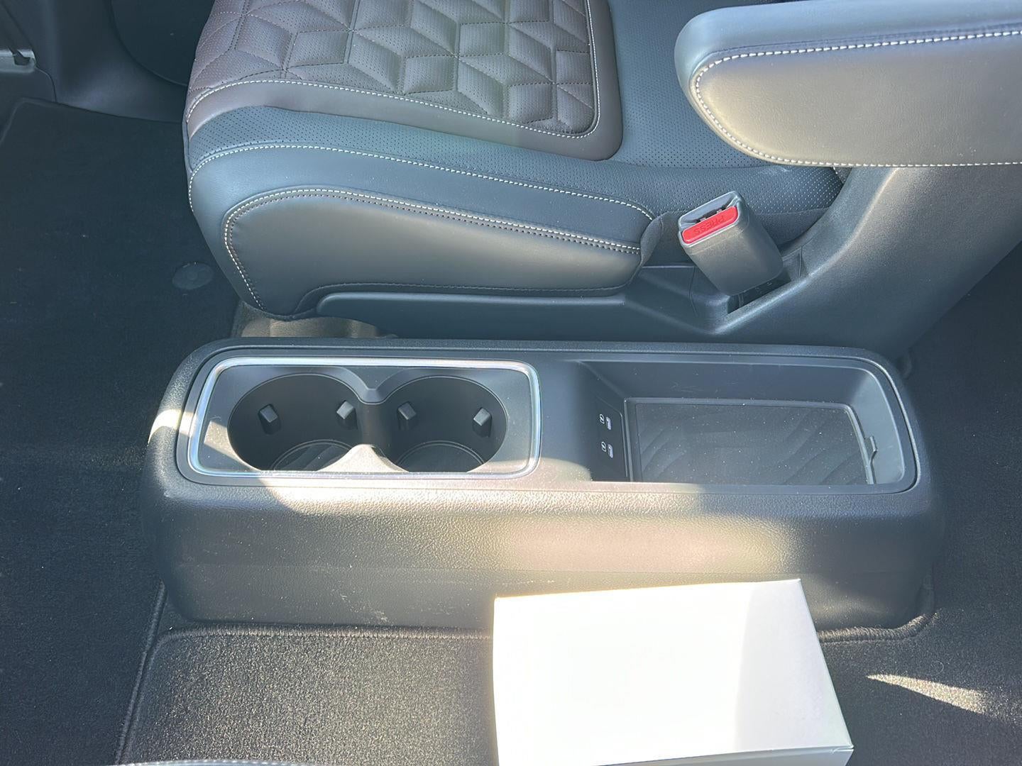 2025 Nissan Armada Platinum