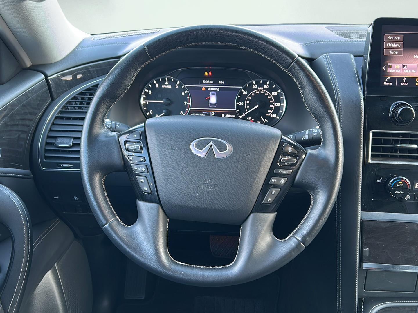 2024 INFINITI QX80 LUXE