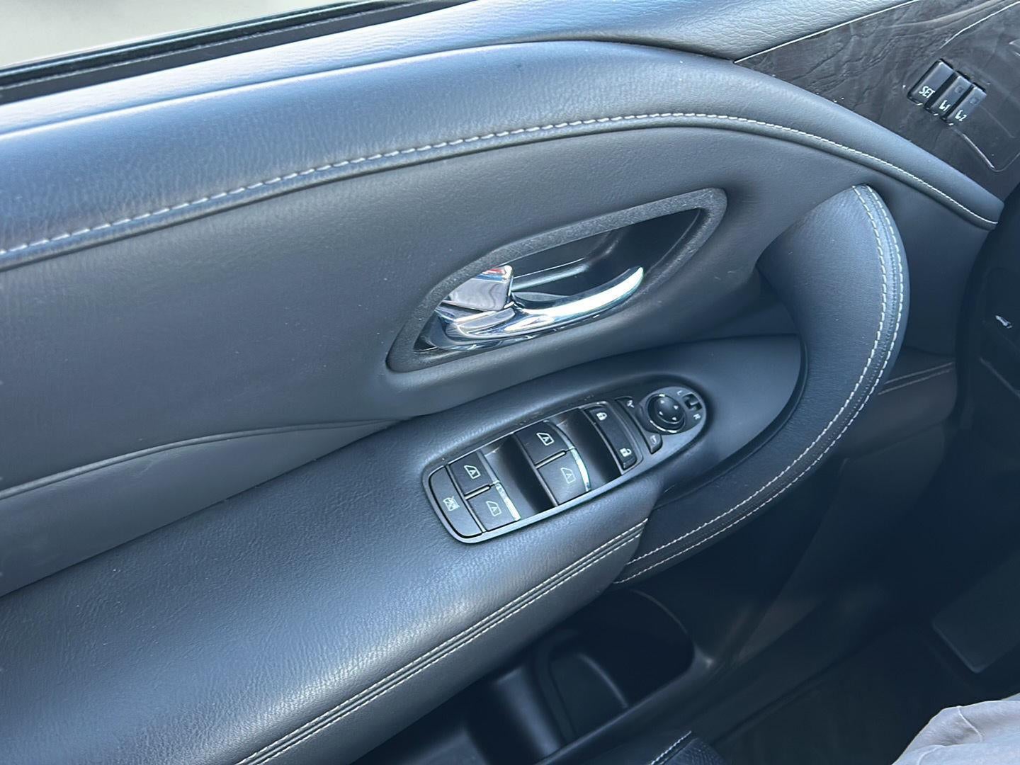 2024 INFINITI QX80 LUXE