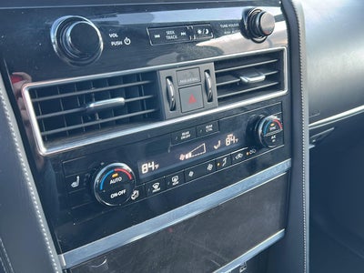 2024 INFINITI QX80 LUXE