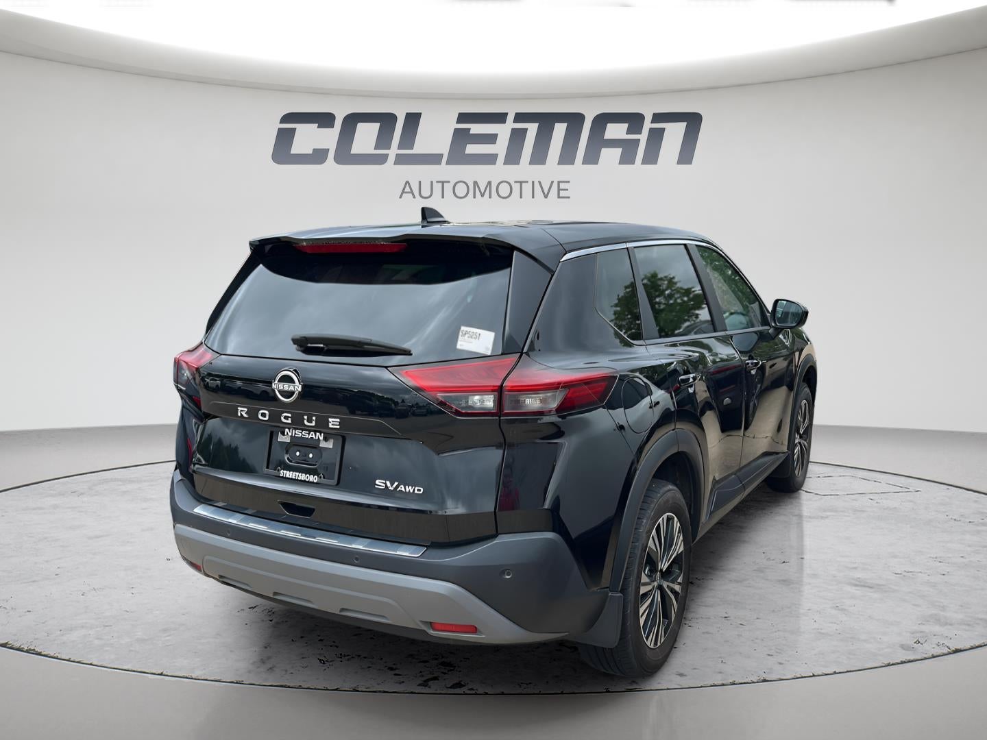 2023 Nissan Rogue SV 3