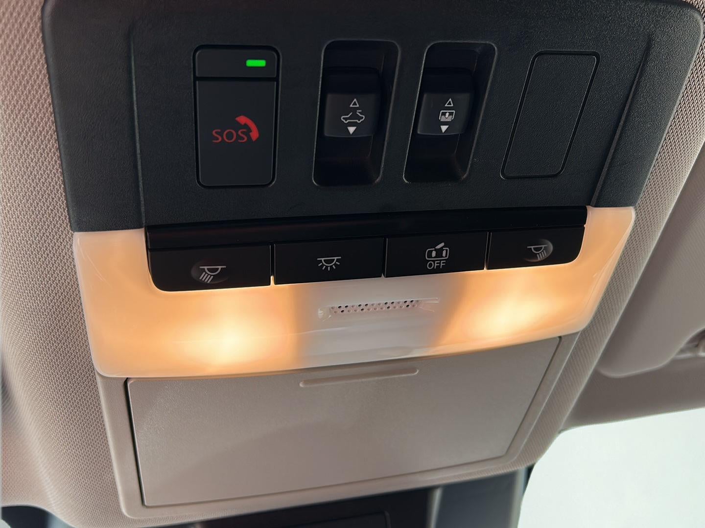 2023 Nissan Rogue SL 17