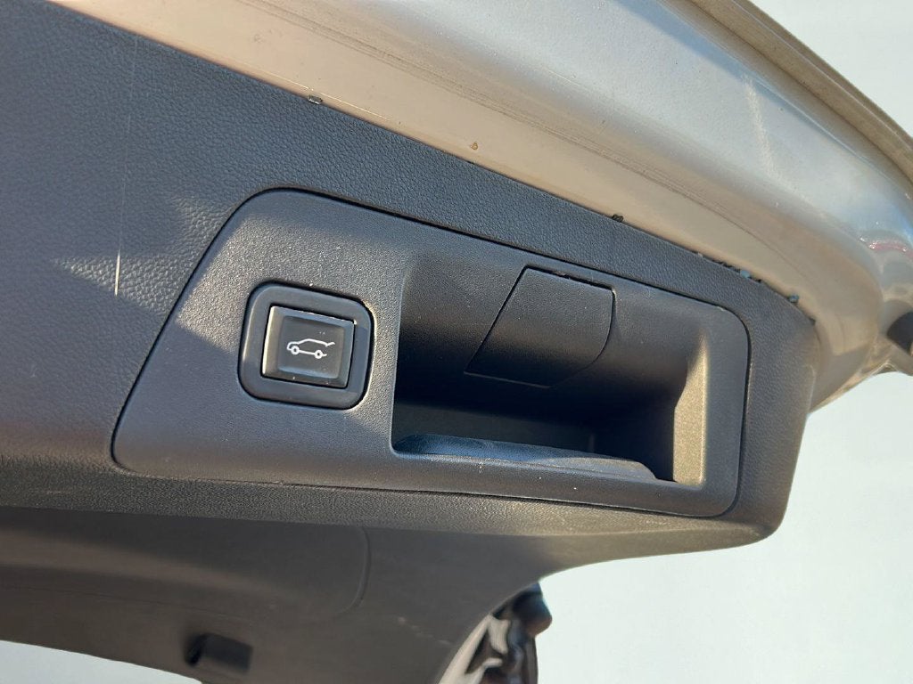 2023 Buick Envision Essence 26