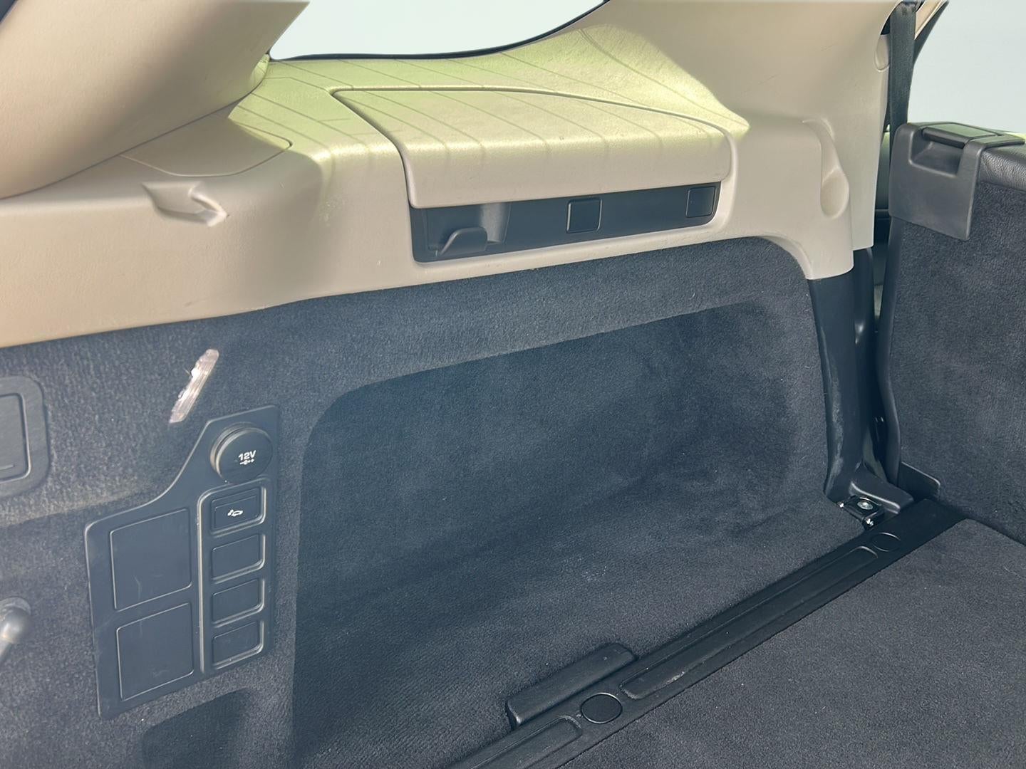 2020 Land Rover Discovery SE