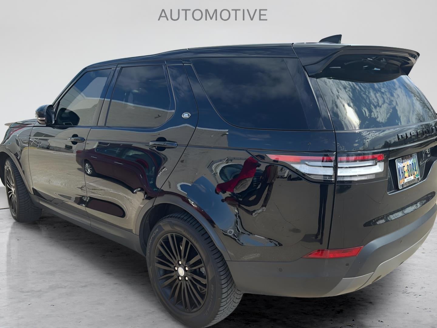 2020 Land Rover Discovery SE