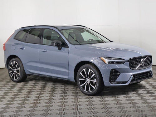 2024 Volvo XC60 Plus Dark Theme