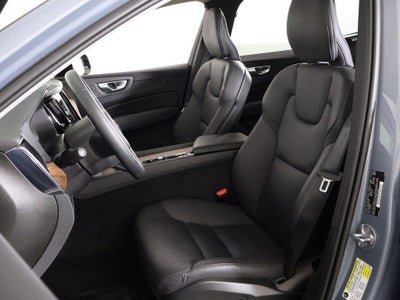 2024 Volvo XC60 Plus Dark Theme