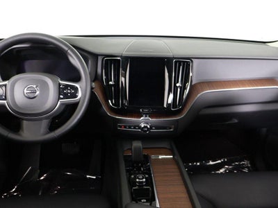 2024 Volvo XC60 Plus Dark Theme