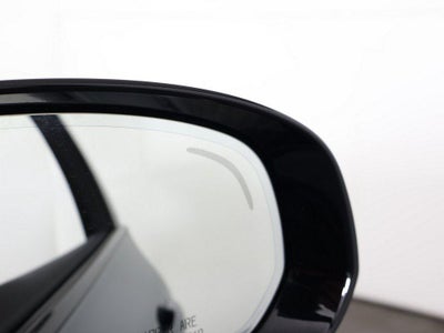 2024 Volvo XC60 Plus Dark Theme