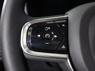 2024 Volvo XC60 Plus Dark Theme