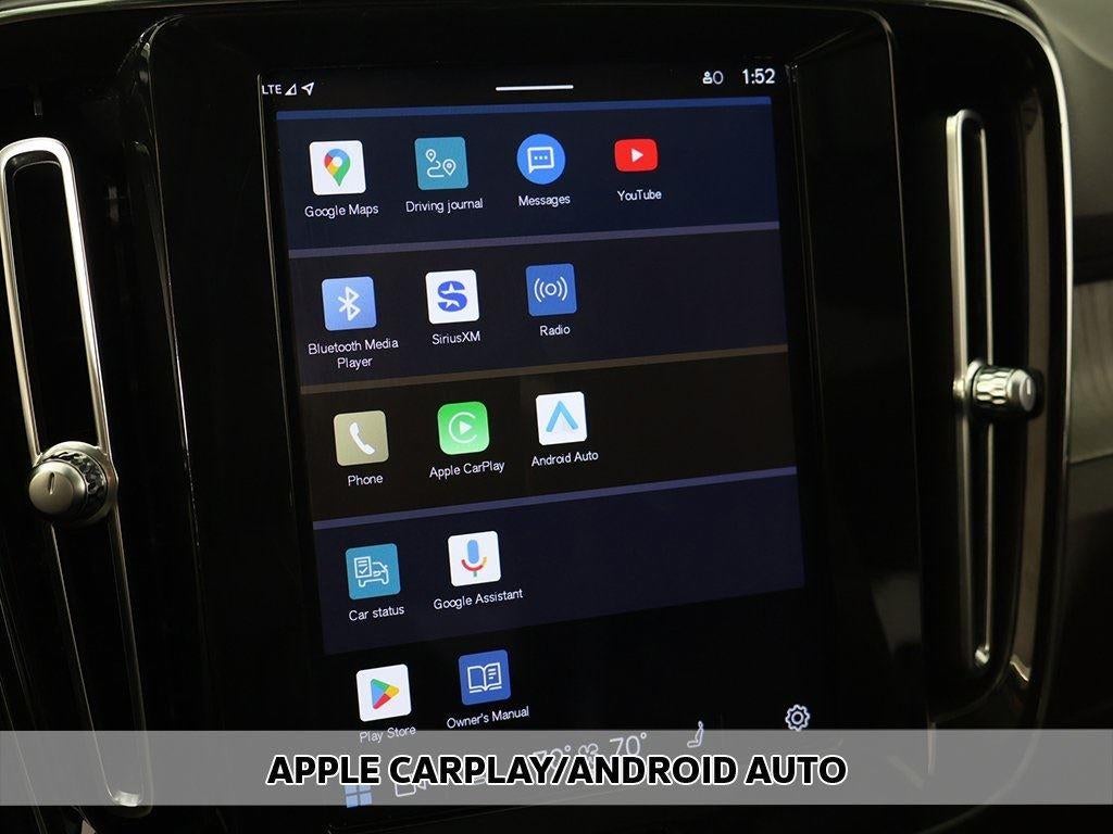 2023 Volvo XC40 Plus Bright Theme