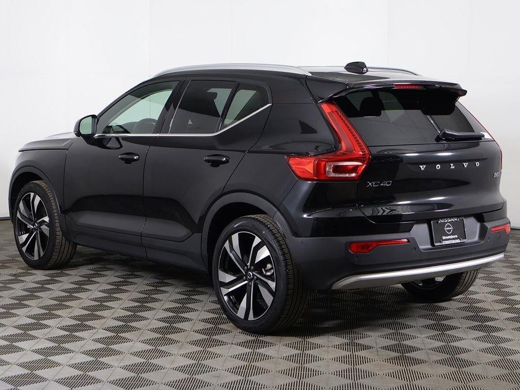 2023 Volvo XC40 Plus Bright Theme