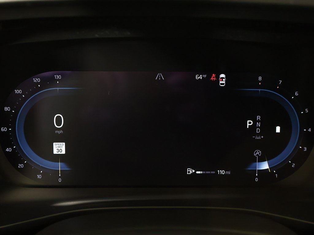 2023 Volvo XC40 Plus Bright Theme